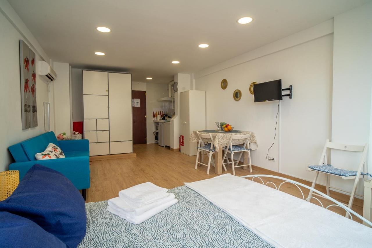 Apt. P/3 10' From The Beach W/Wifi In Torremolinos Eksteriør bilde